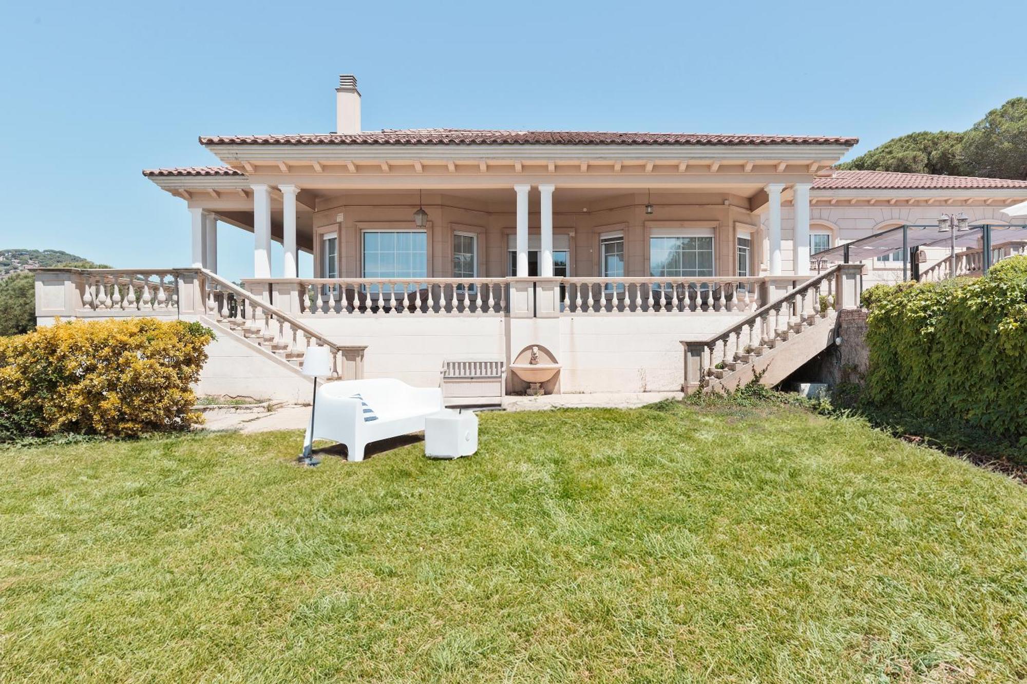Villa Luxury Seaview By Olala Homes